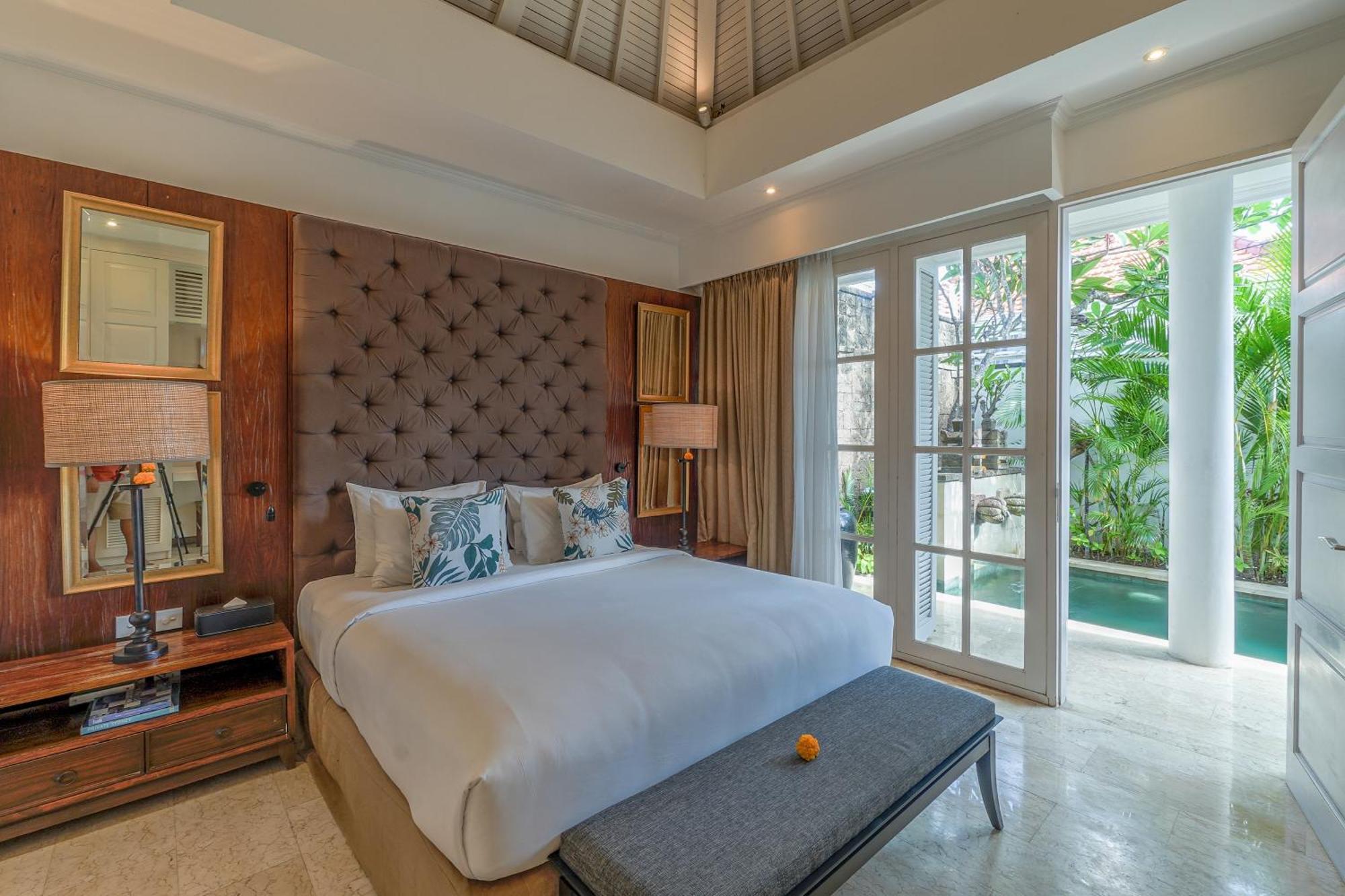 Mosan House - Unique Art-Filled Gem In Perfect Location A Short Walk From The Beach Or Seminyak Square Including Ac Office For Remote Working ภายนอก รูปภาพ